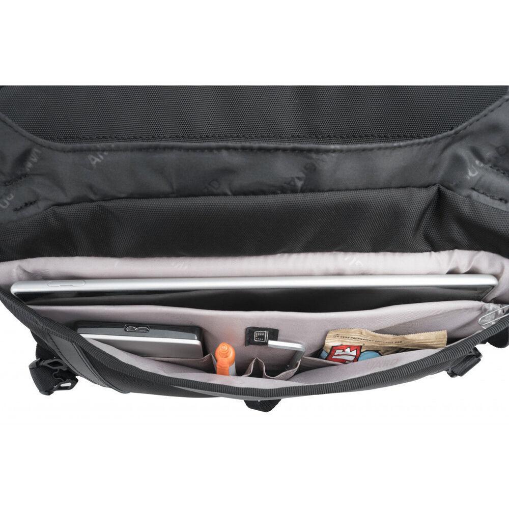 Vanguard VEO GO 34M Camera Shoulder Bag (Black)