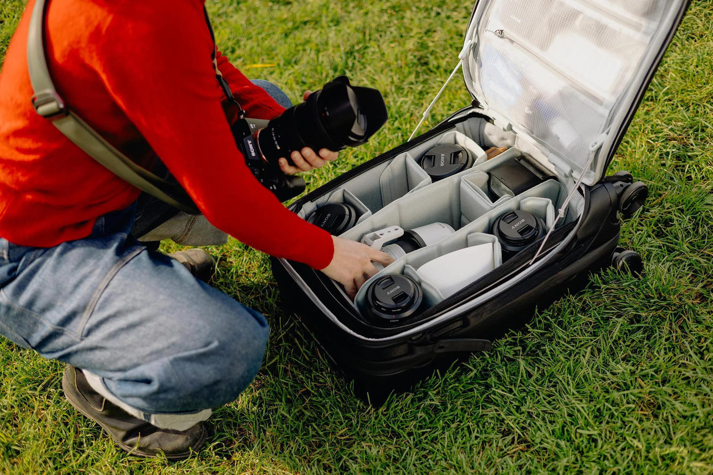 Peak Design Roller Pro Carry-On (Black) with XL Cube Insert