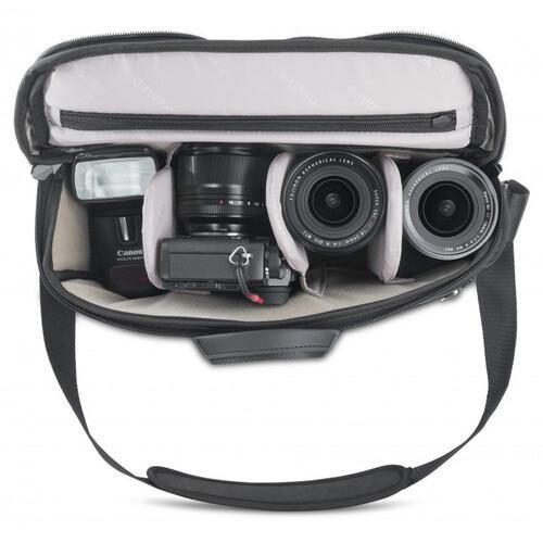 Vanguard VEO GO 34M Camera Shoulder Bag (Black)