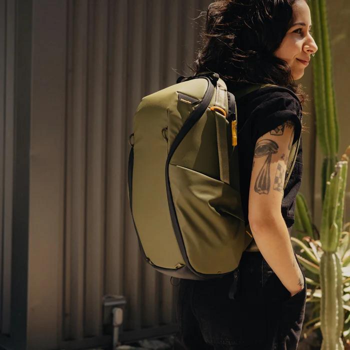Peak Design Everyday Backpack Zip 15L KELP